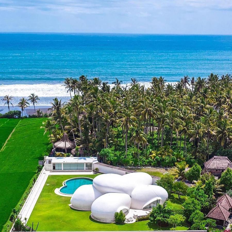 The Cloud Beachfront Villa Tabanan Exterior foto