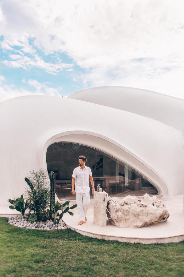 The Cloud Beachfront Villa Tabanan Exterior foto
